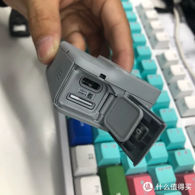 超详细！头盔上安装GoPro组件！